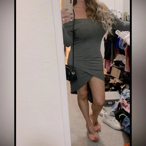 Blue blush Gray Long Sleeve Asymmetrical Hem Bodycon Midi Dress Size M - Picture 13 of 14